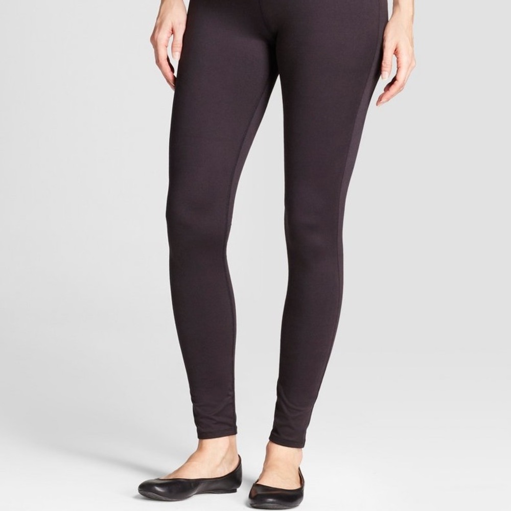 Ingrid and Isabel Maternity leggings